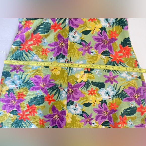 LUSH Tropical Print Twist Front Romper Size L - Picture 12 of 12